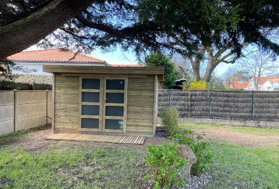 Abri de jardin en bois - Vintage